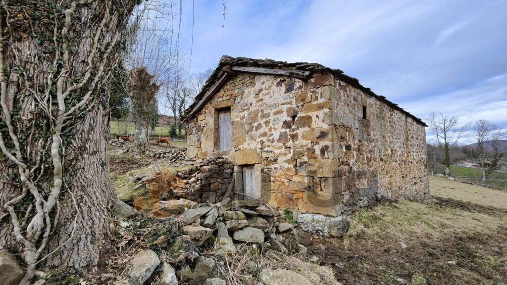 Finca rústica en Viaña, el paraíso de Cantabria. Ref 3051 V