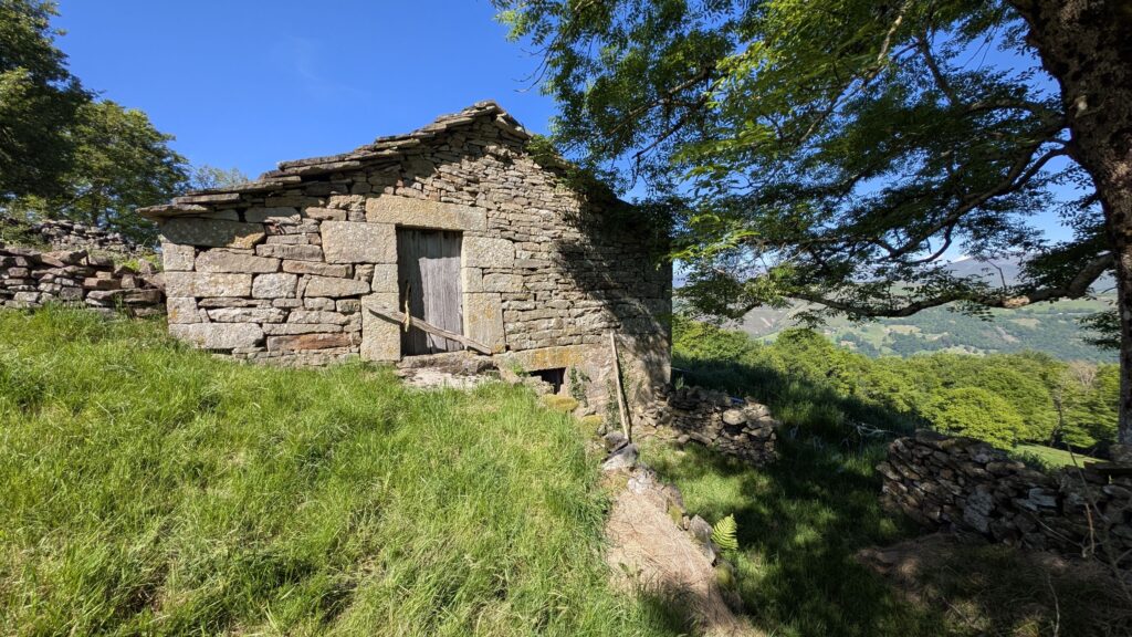 Ref. 3301 V – Cabaña pasiega independiente en San Pedro del Romeral Una joya rural en el corazón del Valle del Pas Ref. 3301 V – Cabaña pasiega independiente en San Pedro del Romeral Una joya rural en el corazón del Valle del Pas