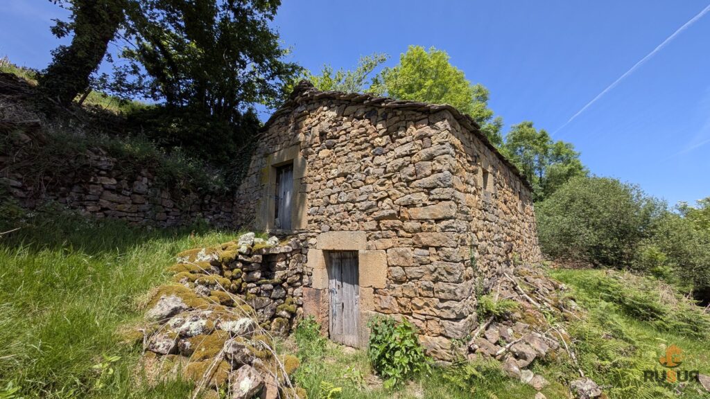🏡 OPORTUNIDAD ÚNICA: CABAÑA PASIEGA EN SAN PEDRO DEL ROMERAL 🏡 OPORTUNIDAD ÚNICA: CABAÑA PASIEGA EN SAN PEDRO DEL ROMERAL